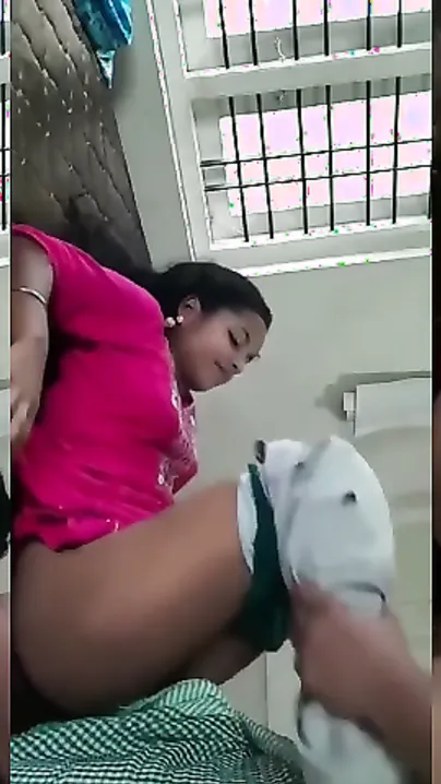 Pink Kurta Girl From Jaipur Moans Through Missionary-Style Creampie