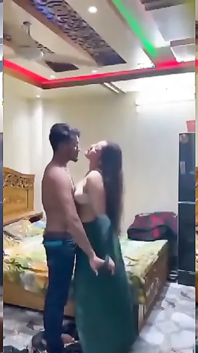 Devar Ne Bhabhi Ki Saree Kholkar Kiya Masti Bhara Romance Raat Bhar