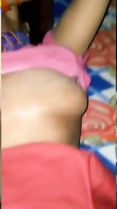 Condom Lagakar Bhatije Ne Chachi Ko Santusht Kiya