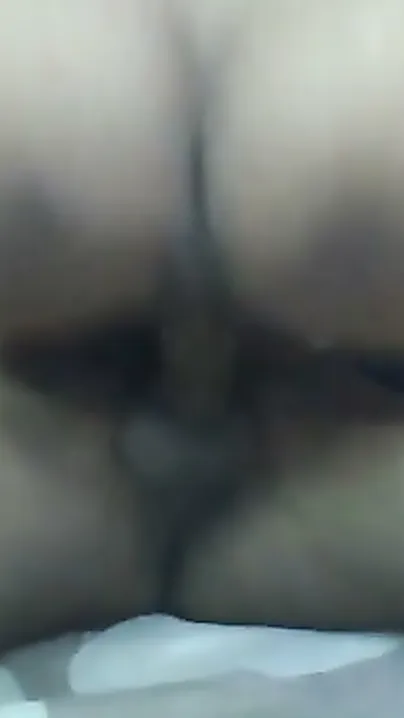 Sister-in-law mounts brother-in-law like a mare, stuffing her tight cunt full