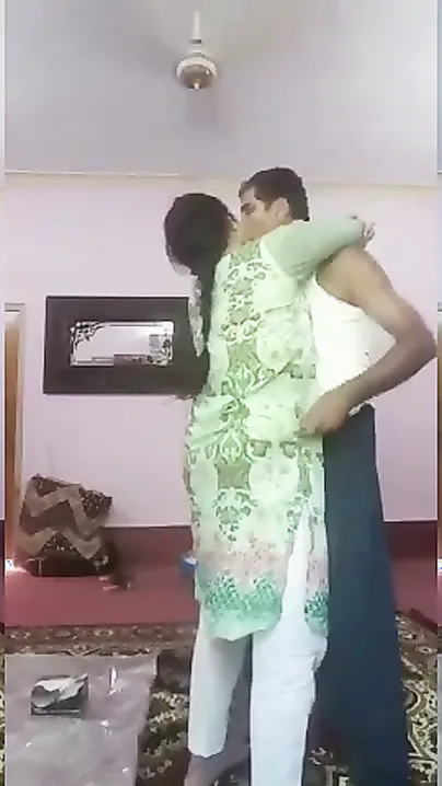Removed Her Sari Blouse Sucked Her Boobs Then Railed Her Tight