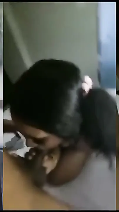 Nangi Ladki Ne Boyfriend Ka Lund Pura Muh Mein Liya