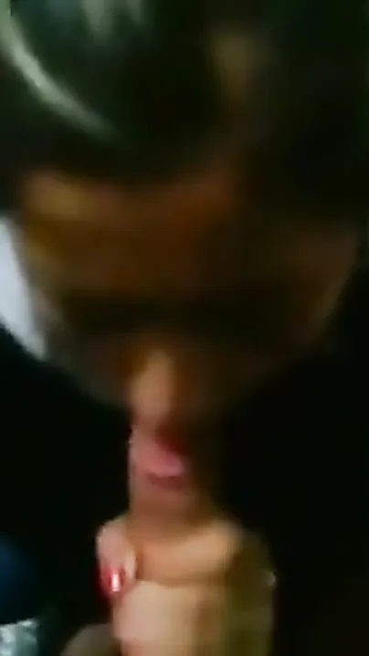 Hot Indian Punjabi college angel gives oral job to classmate