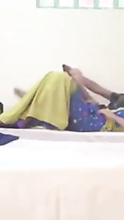 Sensational Pakistani sex video of Karachi legal age teenager college girlfriend