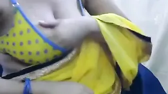 Hawt Indian large milk cans mother i'd like to fuck bhabhi in saree teases and seduces