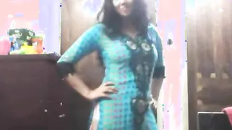 Indian Punjabi angel home made undress tease mms sex scandal