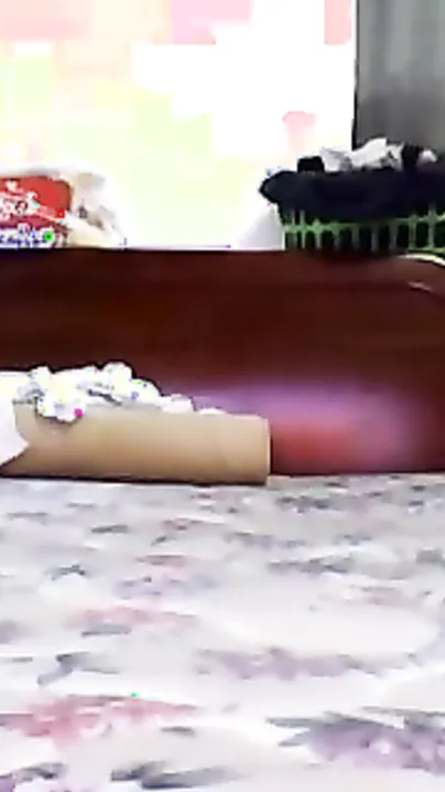 Hot Indian IT office beauty home sex scandal oozed by bf