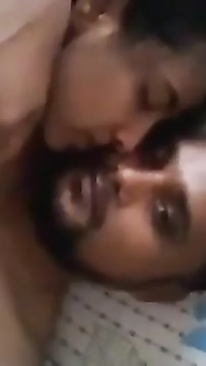 Desi wife extramarital affair sex tape with office co worker