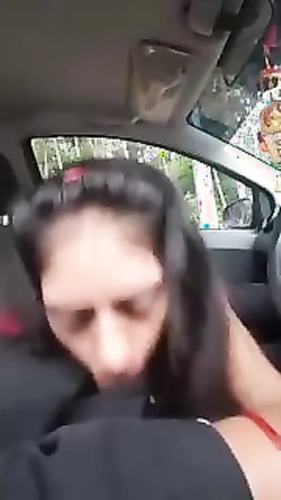 Cheating Indian wife gives outdoor oral-sex to husbands ally