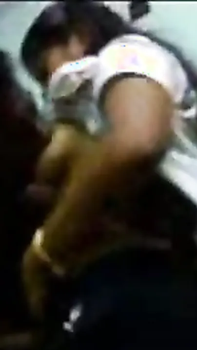 Desi mms scandal of mature Indian pair dripped online