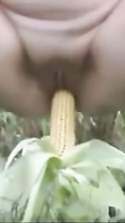 Desi sex starved bhabhi outdoor masturbation sex scandal