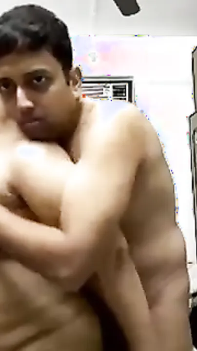 Self made home sex mms of Indian aunty with spouse