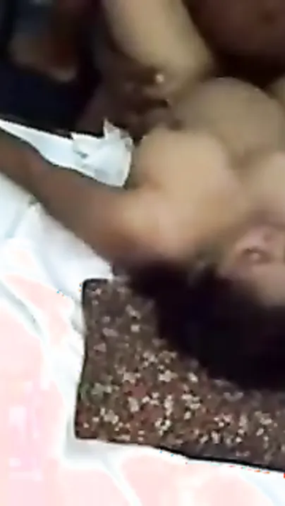 Chennai engineer office bhabhi gets sexually gratified!