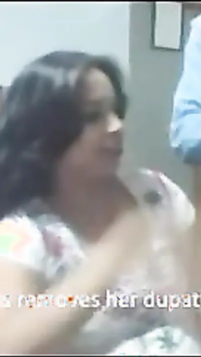 Sexy Surat office bhabhi makes sex tape with her boss