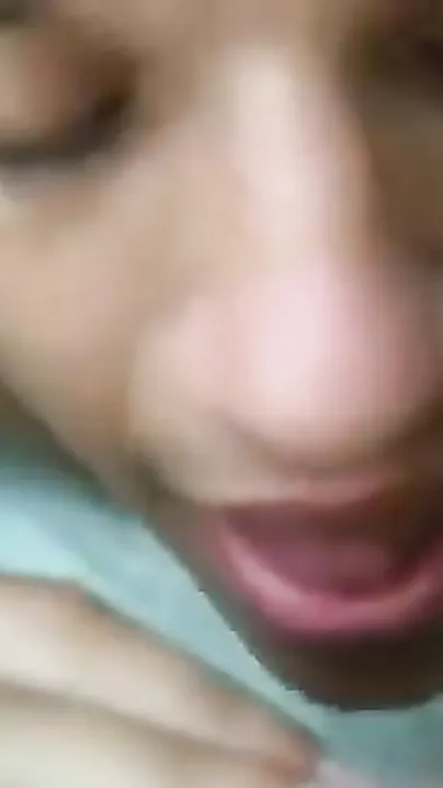 Latest hardcore sex mms scandal of small Indian cutie dripped!