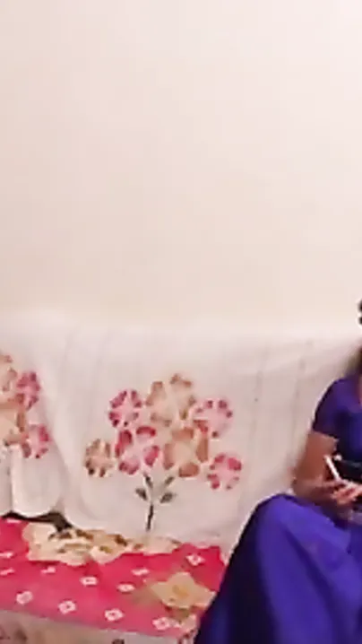 Aged bhabhi enjoying foreplay in Bollywood clip scene