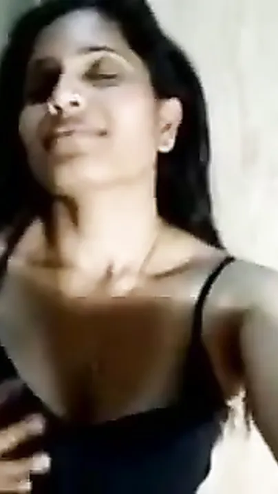 Desi Indian hot Ahmedabad bhabhi erotic fingering to orgasm