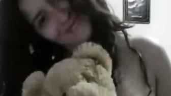 Large Love muffins Lucknow Girl Disrobes For Lover Hawt MMS