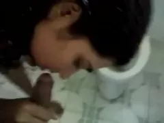 Desi non-professional live in couple blowjob sex mms video scandal ...