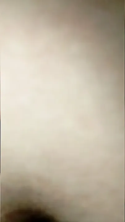 Josh Mein Ladki Ne Apni Garam Chut Mein Lund Ghusaya