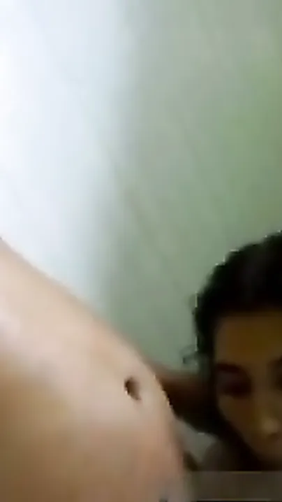 Bathroom Blowjob Mein Chehre Pe Maal Girake Maza Diya Wetly