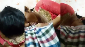 GF Bathroom Mein Pyaar Bhara Blowjob Dete Hue Bf Ko Pagal Kar Rahi Hai