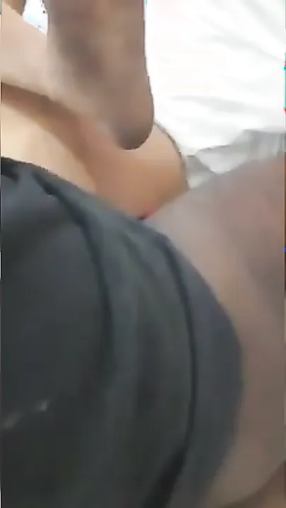 Condom Wali Zabardast Chudai Ka Maza Liya Hotel Ke Bed Par