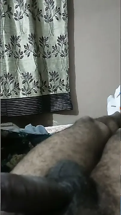 Bistar Par Nange Pati Ko Patni Ne Diya Muh Se Maza Chupke Se