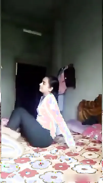 Geeli Chut Par Ungli Aur Muh Mein Lund Ka Maza Liya Dono Ne