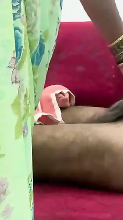 Aunty Found Me Stroking Hard So She Climbed On And Fucked My Brains Out