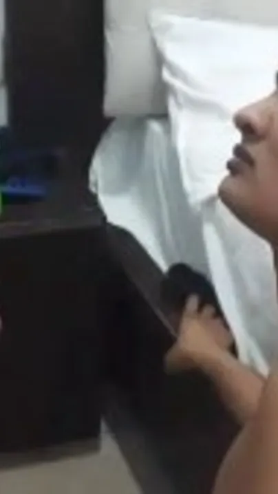 Bagal Ki Bhabhi Ko Oyo Room Mein Le Gaya Aur Gand Marwai Poori Raat