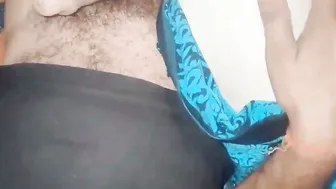 Desi Bhabhi Ki Nighty Kheench Kar Uski Gili Chut Mein Lund Daala