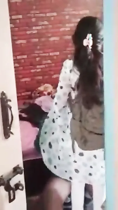 College Ki GF Ko Ghar Laaya Aur Usne Meri Gaand Tak Choda