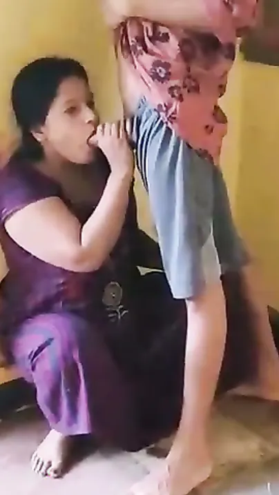 Dewar Stands Bhabhi Upright, Pulls Her Back And Pounds Her Soaking Cunt