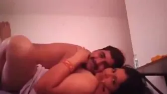 Dost Ki Biwi Ke Birthday Par Cake Katawa Kar Uski Jabardast Chudai Ki