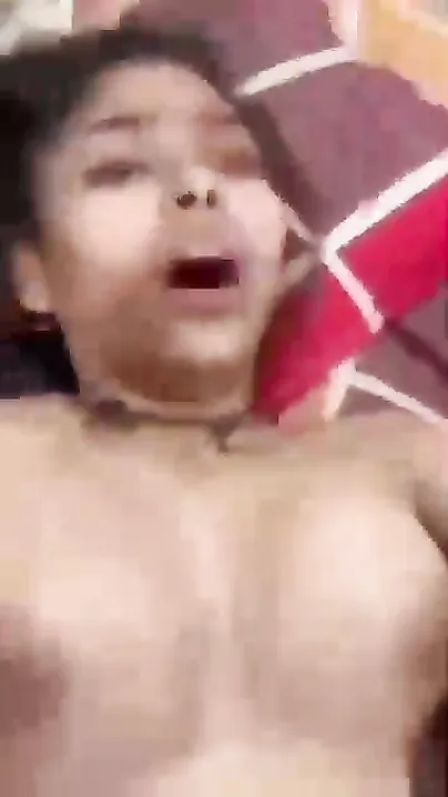 Dost Ke Room Mein Indian Girl Ki Chut Ko Maze Se Chuda Diya