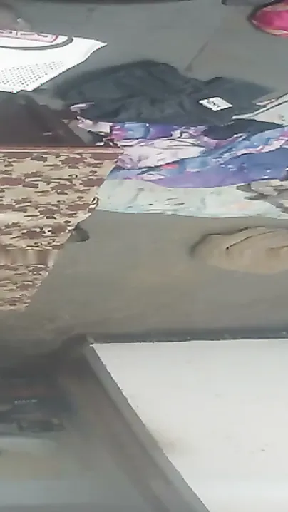 Uncle Ne Sexy Ladki Ko Sofa Par Patak Kar Chut Mein Lund Daala