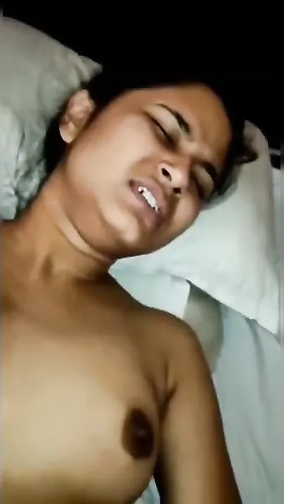 Slowly Fucked My Desi GF’s Juicy Pussy Till She Screamed