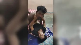 Bhabhi Ko Jameen Par Patak Ke Puri Raat Pel Diya