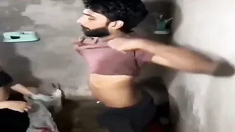 Dost Ki Behen Ko Bathroom Mein Hath Bandh Kar Uski Chut Mari Zor Se
