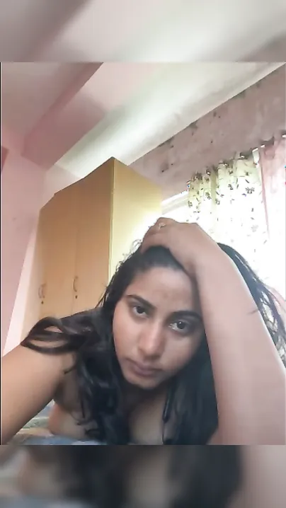 Sexy Saali Fingers Her Dripping Wet Pussy Till She Squirts Hard