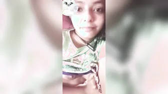 Dehati Ladki Flaunting Her Dripping Wet Cunt In Full Desi Style