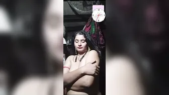 Desi Girl Secretly Filmed And Leaked Her Own Naughty Mms