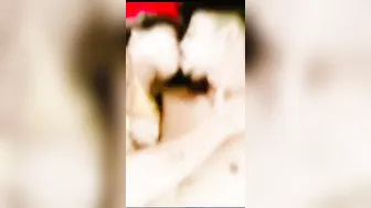 Ladke Ne Apni Gf Ki Chuchi Kash Ke Jor Se Chus Raha Tha