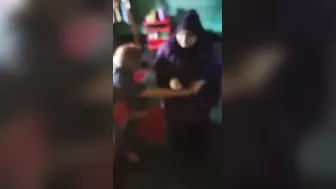 Pakistani Ladke Ne Bahu Ko Patak Kar Uski Chut Mari, Pura Ghar Sun Raha Tha