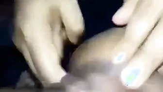 Girls Hostel Mein Ek Ladki Ne Dusri Ki Bur Chusi Aur Ungli Daali