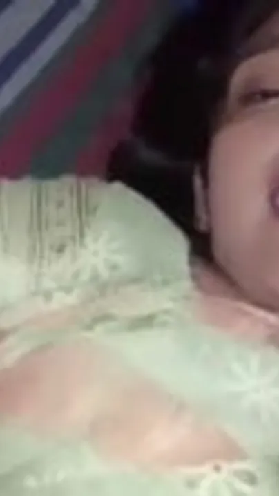 Village Bhabhi’s Saree Pulled Up For Loud Hindi Pussy Fuck With Creampie