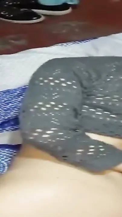 Gaon Mein Bagal Ki Ladki Ko Raat Mein Bula Kar Uski Gori Bur Mein Mota Land Ghusa Kar Pela Diya
