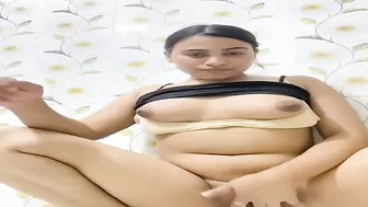 Saali Filmed Her Juicy Chuchi And Dripping Bur In Bathroom, Sent It To Me