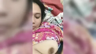 Steamy Mms Of Delhi Aunty Getting Fucked Hard By Young Neighbor Boy